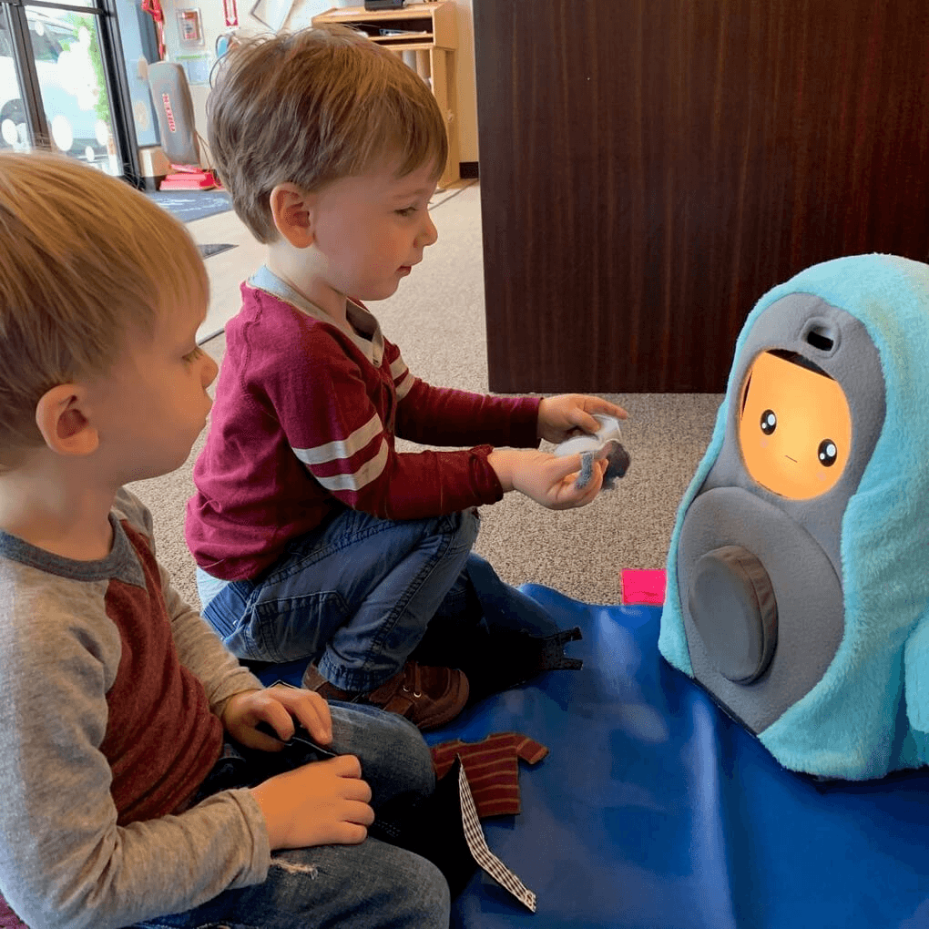 Peerbots — Social Robot Face & Controller — image 16
